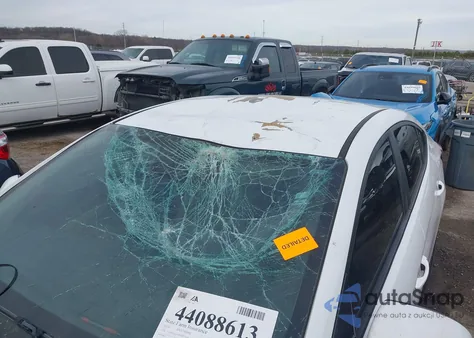 2019 Hyundai Elantra Se z USA, uszkodzony, nr VIN 5NPD74LF7KH477339